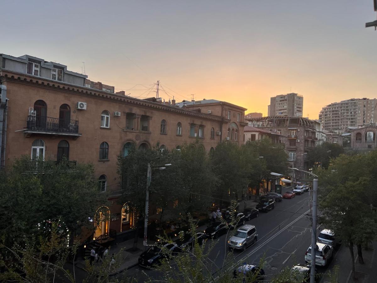 Tumanyan Apartments エレバン エクステリア 写真